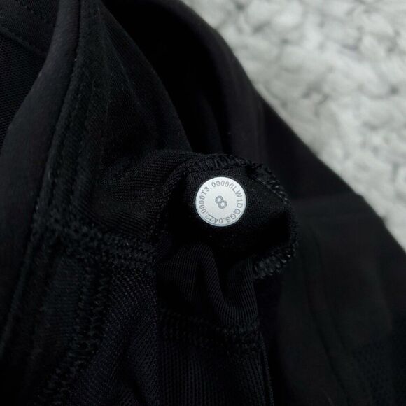 Lululemon Mesh Panelled Training Shelf Tank Top Size 8 Black Lined - Picture 7 of 7